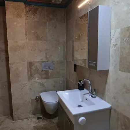 Stone Owl & Restaurant 3*