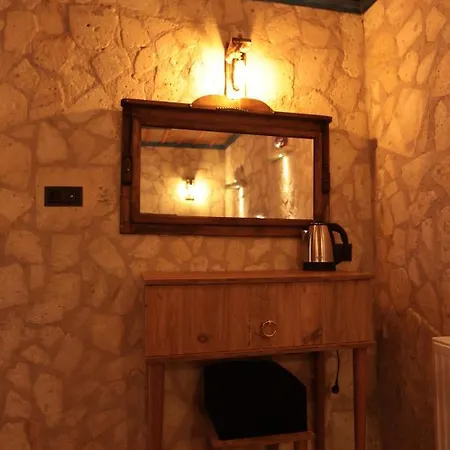 Stone Owl & Restaurant Hotel