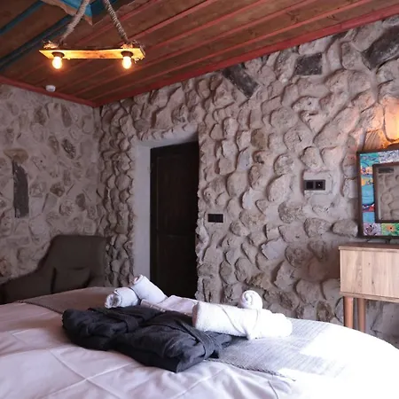 Stone Owl & Restaurant 3* Uchisar