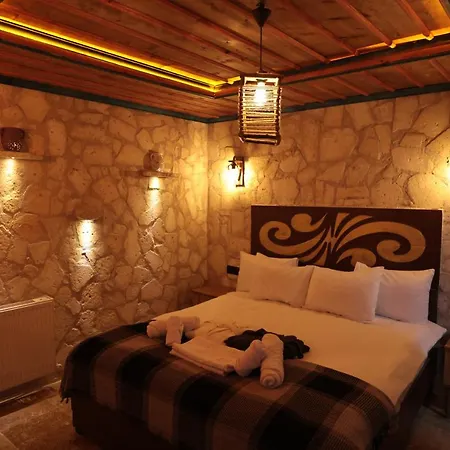 Stone Owl & Restaurant Hotel 3*