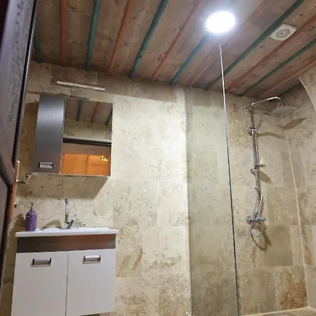 Stone Owl & Restaurant