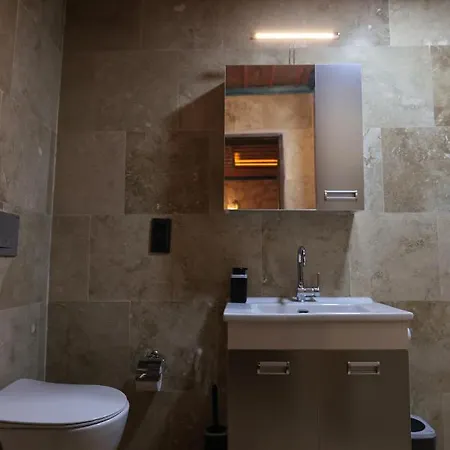 Szálloda Stone Owl & Restaurant 3*