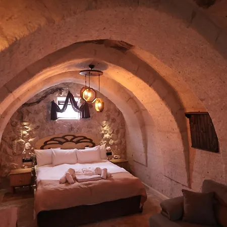 Stone Owl & Restaurant Üçhisar