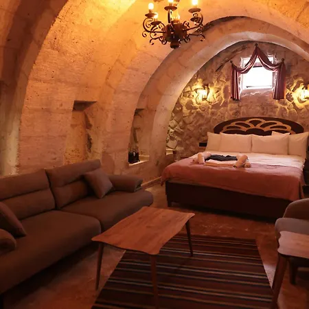 Stone Owl & Restaurant Hotel 3*