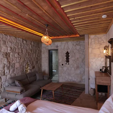 Szálloda Stone Owl & Restaurant 3*