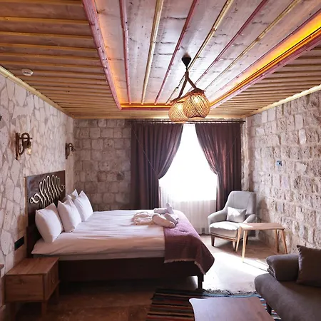 Stone Owl & Restaurant 3* Uchisar