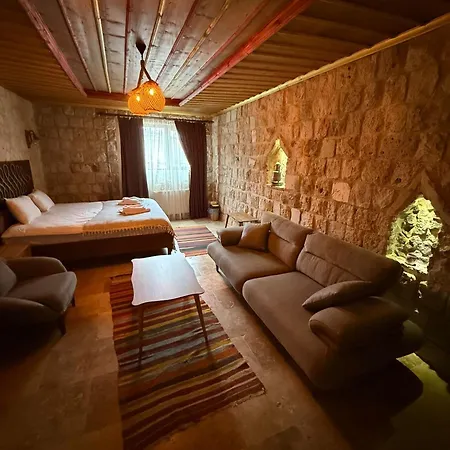 Stone Owl & Restaurant Hotel