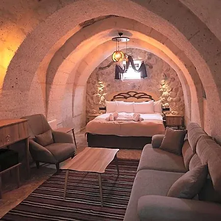 Stone Owl & Restaurant 3*