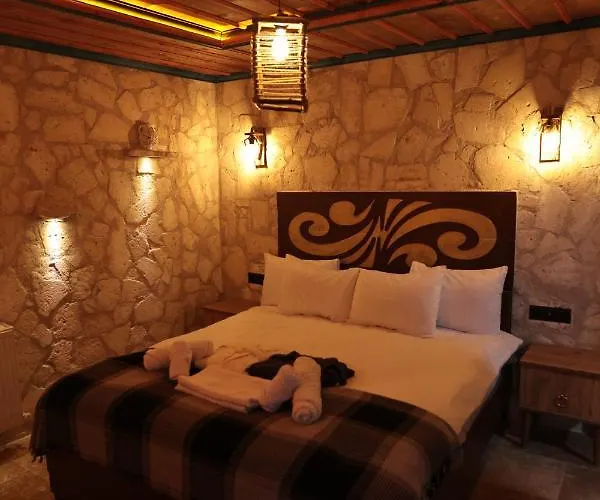 Szálloda Stone Owl & Restaurant 3*