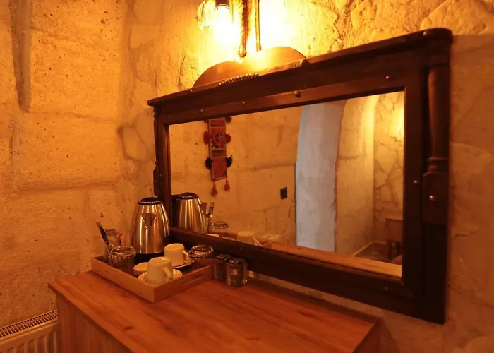 Stone Owl & Restaurant Szálloda