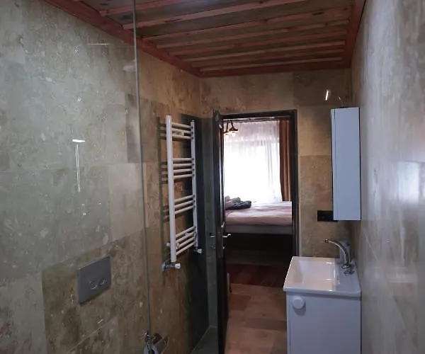 Szálloda Stone Owl & Restaurant