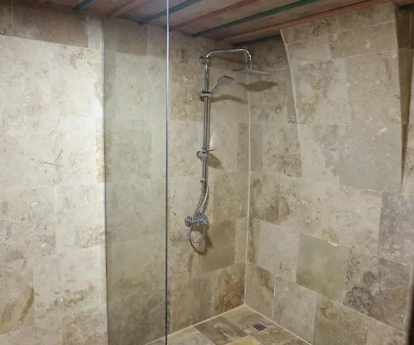 Szálloda Stone Owl & Restaurant