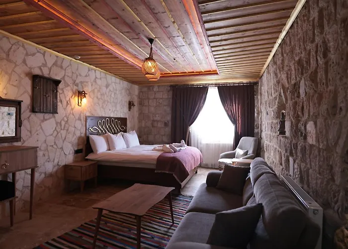 Stone Owl & Restaurant Üçhisar