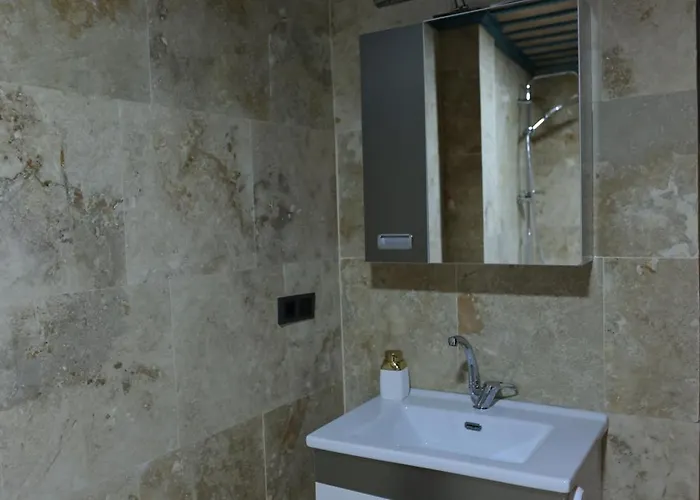 Stone Owl & Restaurant Üçhisar