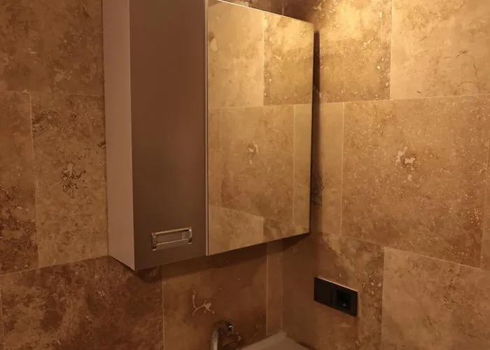 Stone Owl & Restaurant Szálloda