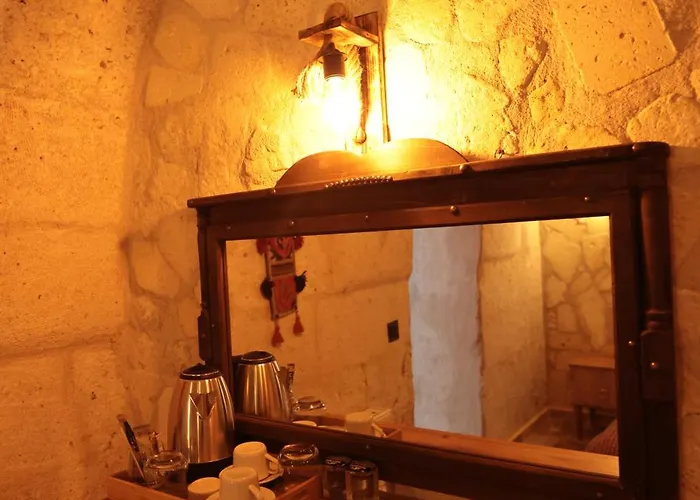 Stone Owl & Restaurant Szálloda